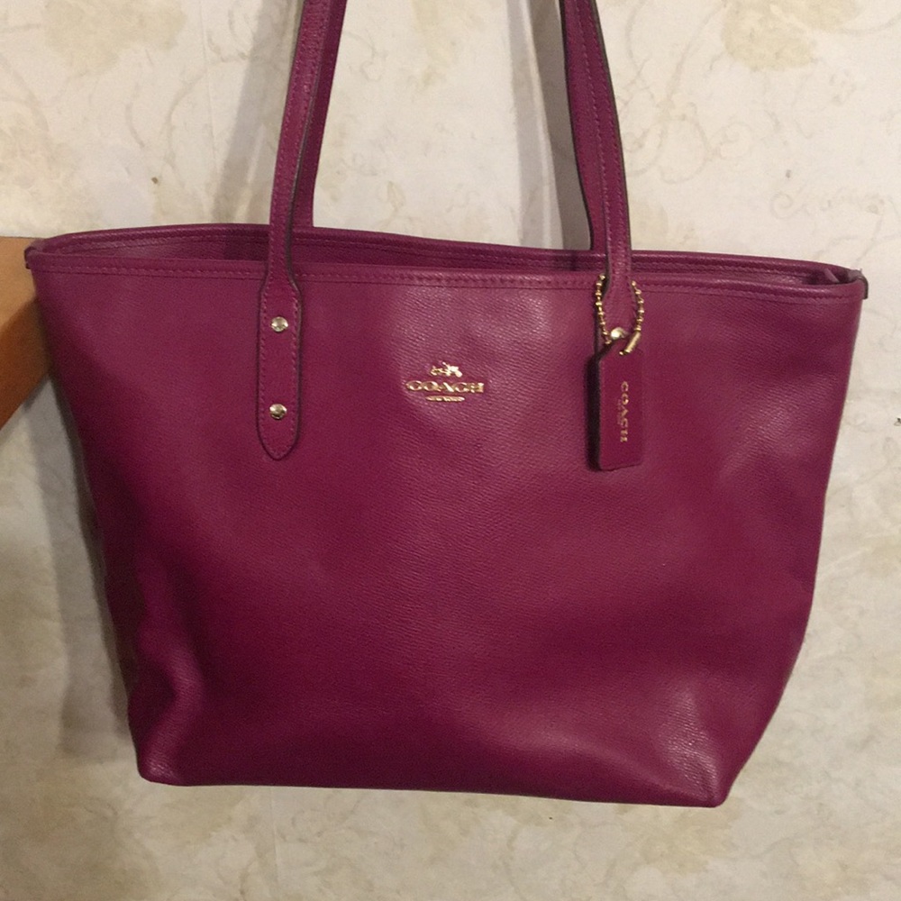 Genuine Coach tote purse
